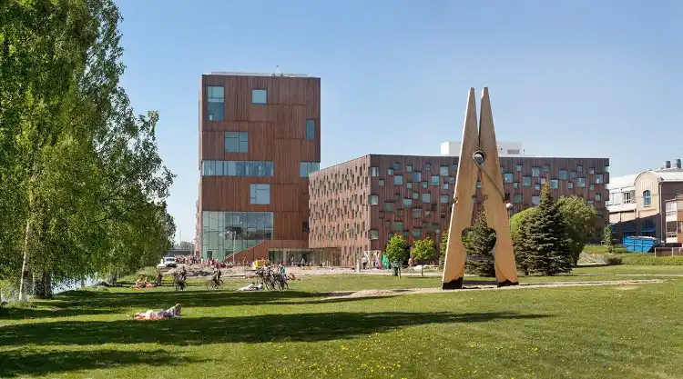 Hotels near Bildmuseet