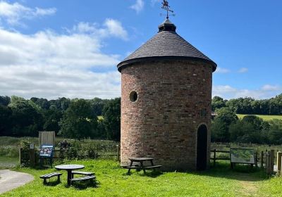 Tŷ Mawr Country Park