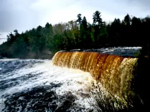 Tahquamenon Falls