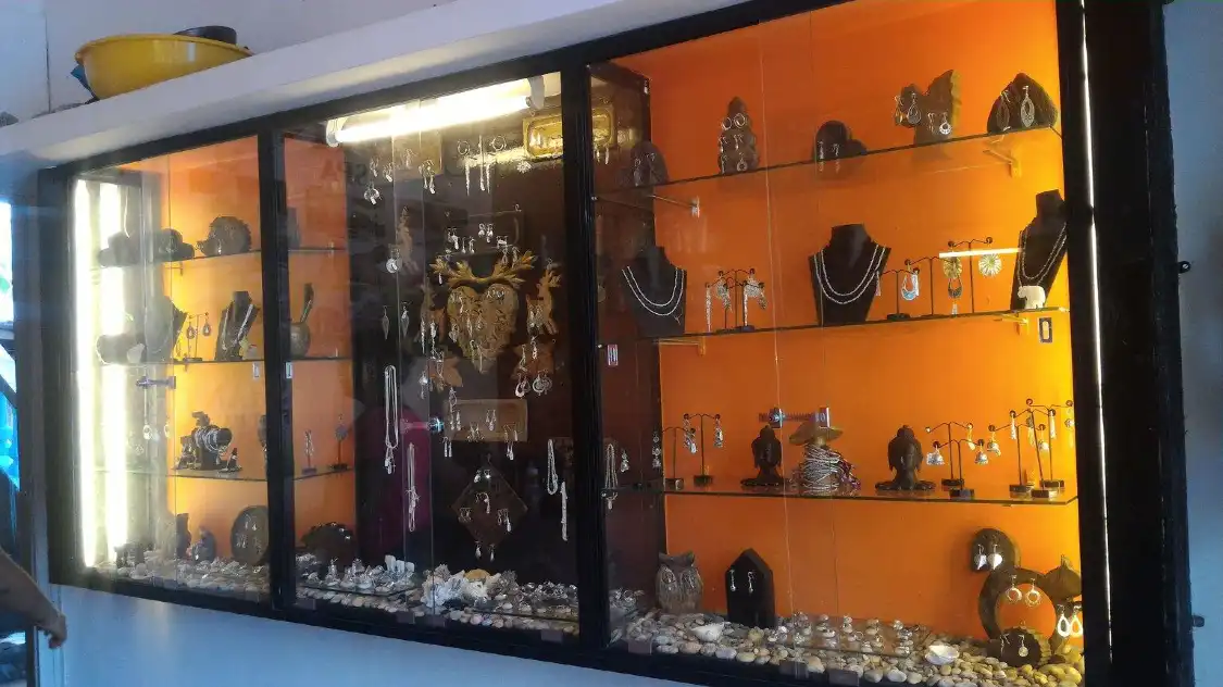Hotels near Shanti Ayurvedic Massage Center
