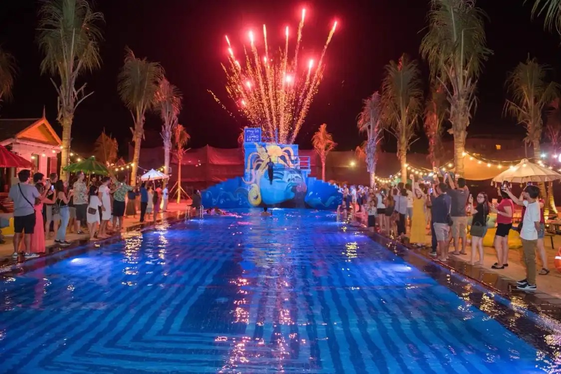 Hotels near Cambo Beach Club