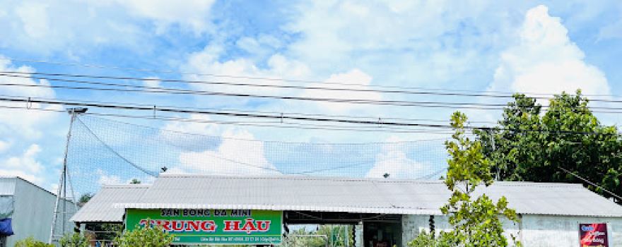 Sân bóng đá Trung Hậu