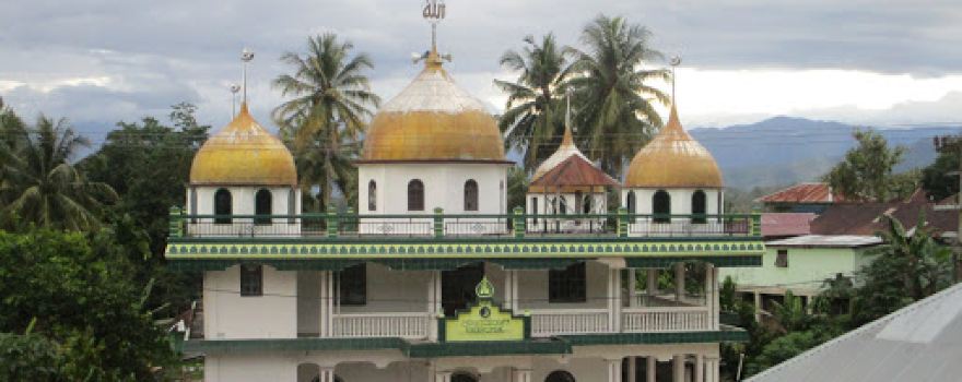 Masjid Jami' Al-Qurro Desa Roburan Lombang