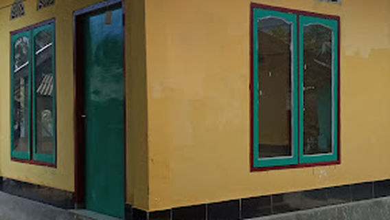 Mushola Al-ikhlas kubur jaran