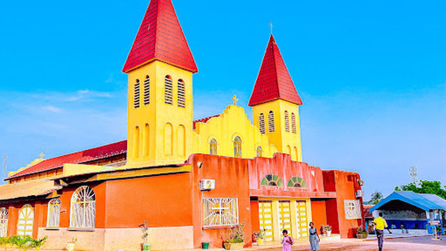 Paroisse Cathedrale CHRIST-ROI DALOA