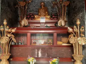วัดป่าศรีสว่าง