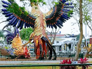 Civic Plaza Carlos López Jiménez