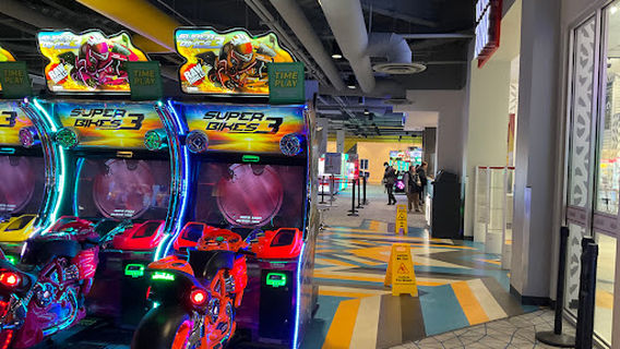 Round1 Bowling & Amusement