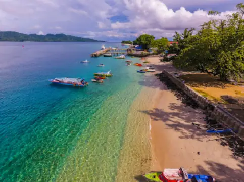 PANTAI INDAH MELONGUANE