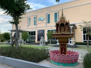 Ek Phnom Cinema