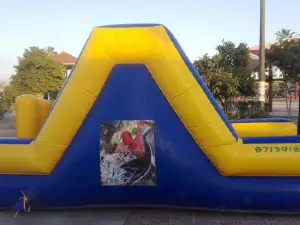 Plaza Dorado