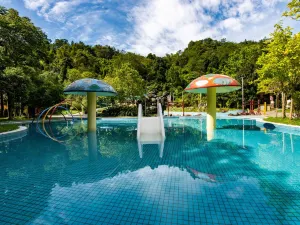 Huashuiwan Hot Spring Resort Area