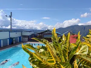 Piscina Balneario Los Álamos