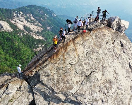 Guifeng Mountain Scenic Area - The Best Turtle in the World