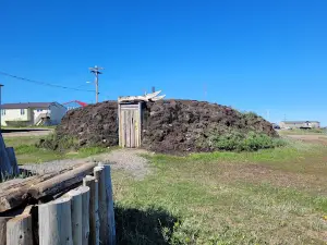 Inuvialuit Igluryuaq (Traditional Sod Houses)