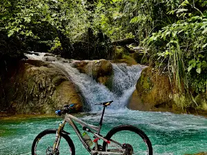 Air Terjun Buleleng Trace 1