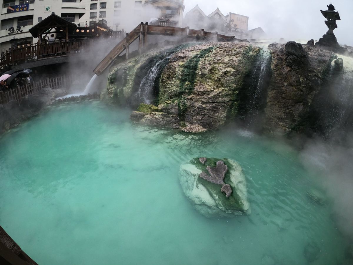 草津温泉湯畑