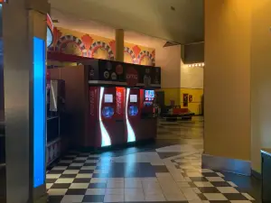 AMC New Brunswick 18