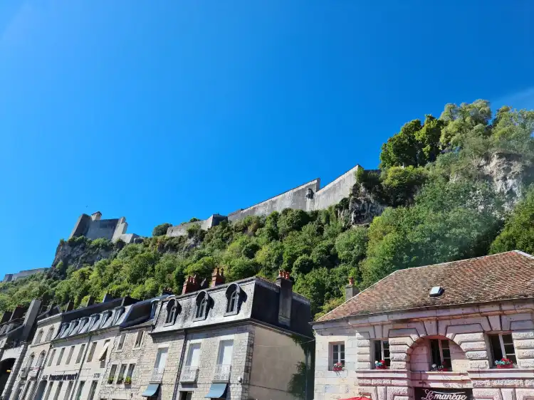 Hotels in der Nähe von Institut de beauté BodyMinute