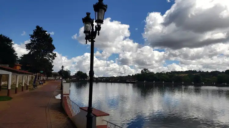 La Manzanilla de la Paz