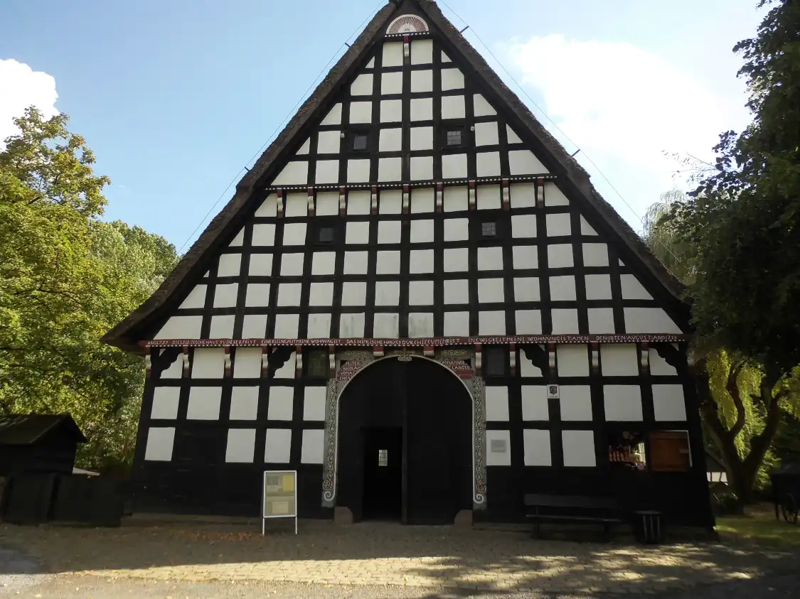 Hotels near Museumshof der Stadt Bad Oeynhausen