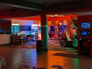 Bowlero Northridge