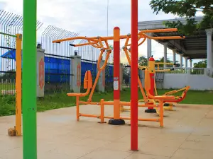 Lapangan Bessai Berintai Lang-lang