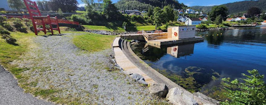World's largest traditional Jærstol