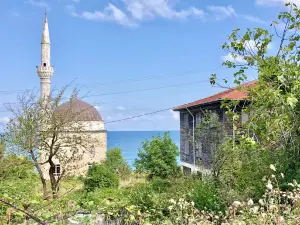 Evrenye Cami