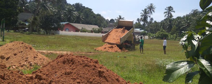 Lapangan Bola Kaki Desa Ulu Maras