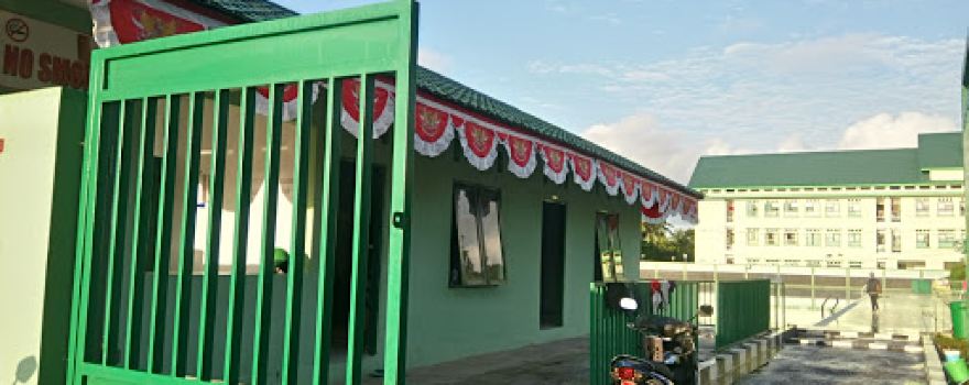 Kolam Renang Kodam XVII / Pattimura