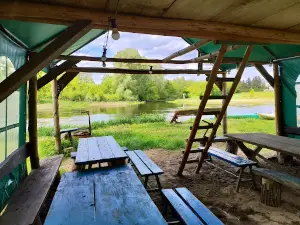 Przystań Kowale / pole namiotowe / kajaki / tratwy