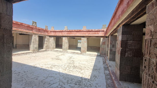 Zona Arqueológica de Teotihuacán puerta 1