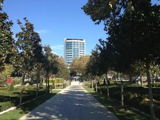 Hotel in zona Bagdat Street