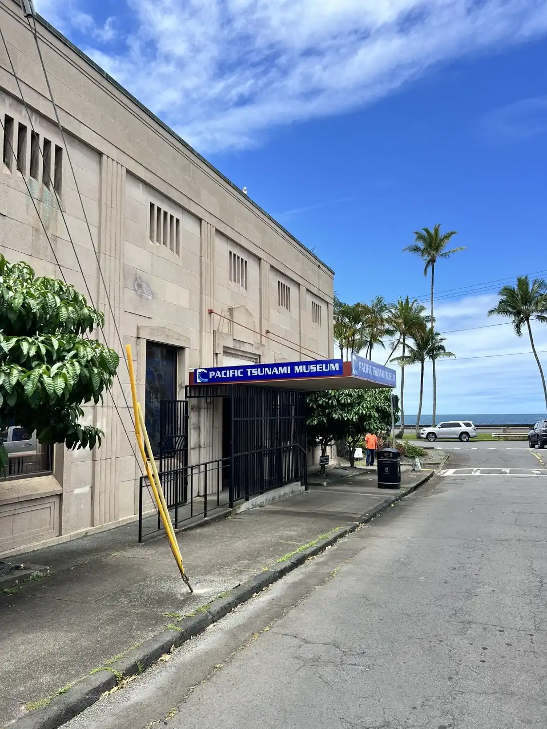 Hotels near Pacific Tsunami Museum