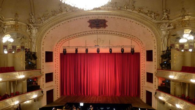 Komische Oper