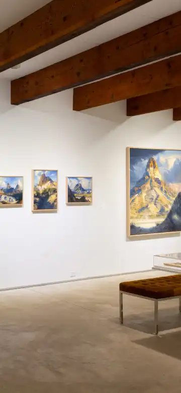 Hotels near Valley House Gallery & Sculpture Garden