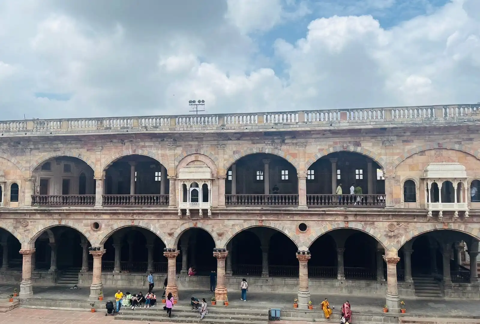 Hotels near Rajwada Indore