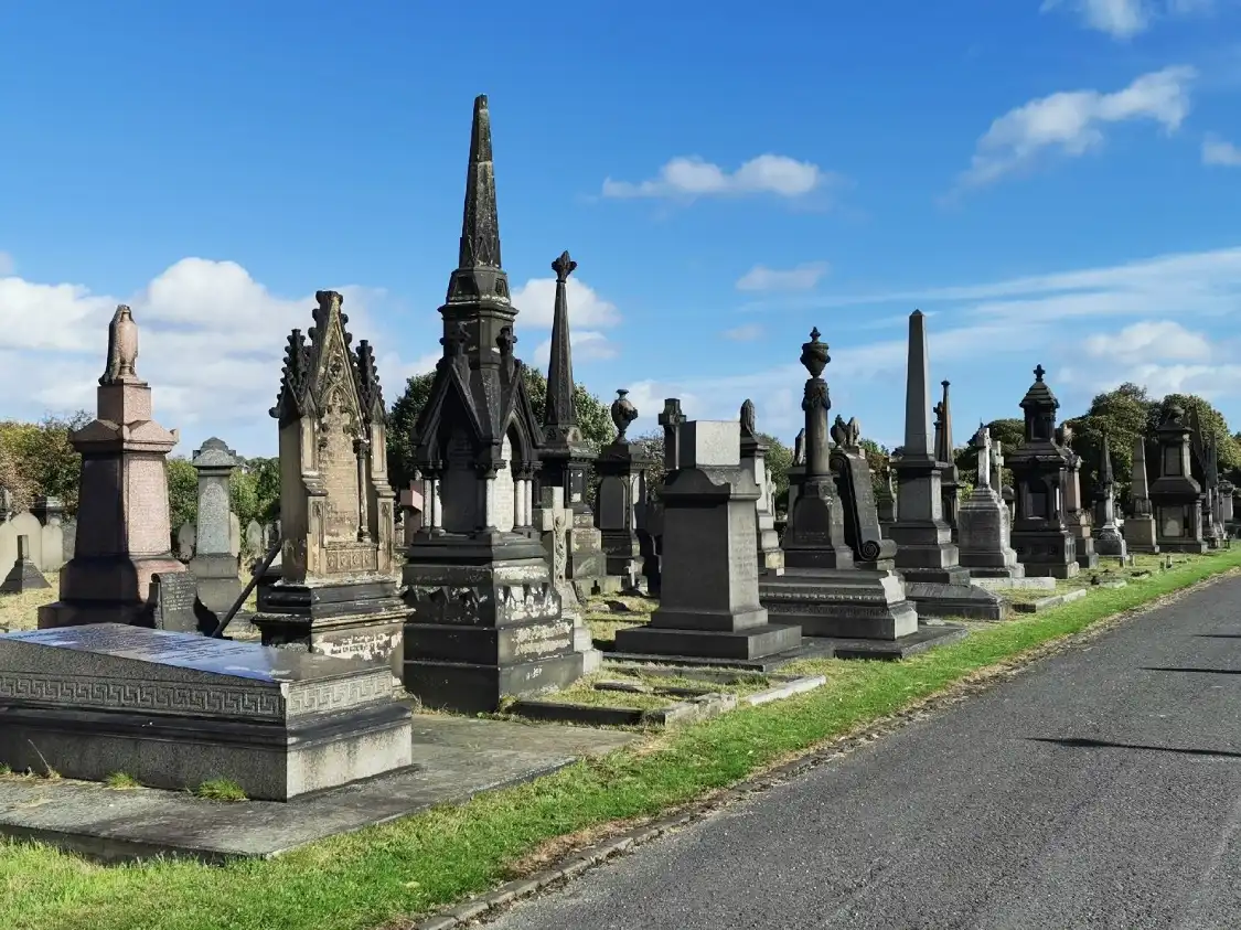 Các khách sạn gần Undercliffe Cemetery