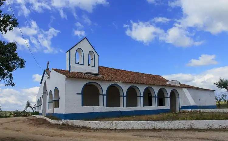 Hotels in Benavila
