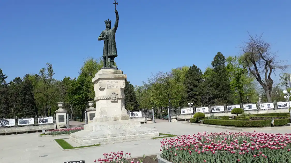 Hotel in zona Stefan cel Mare Park