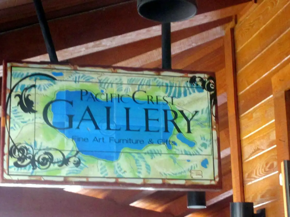 Hotels near Pacific Crest Gallery
