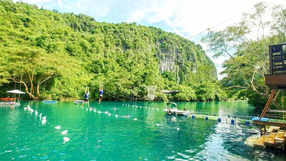 Hang Toi (Dark Cave)