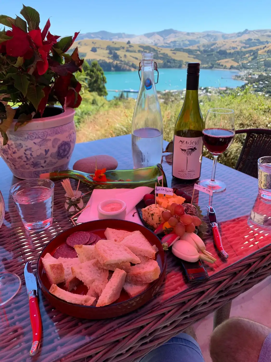 Hotels near Meniscus Wine Lounge