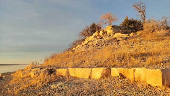 Spillway State Park hiking trail