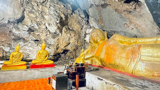 Wat Bun Tawee (Wat Tumklaeb)