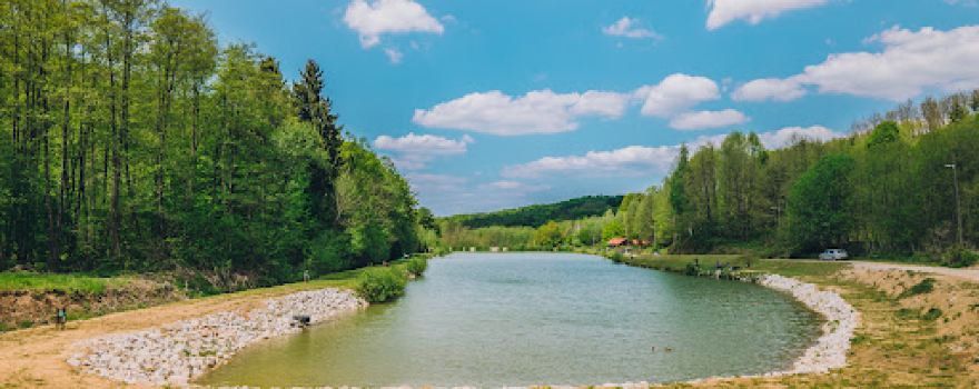 Jarki Lake