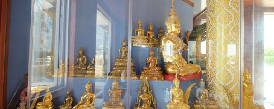 พระบรมธาตุเจดีย์ศรีมงคล หลวงปู่คำบ่อ