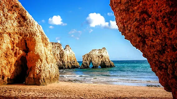 Beach Alemão / Barranco das Canas