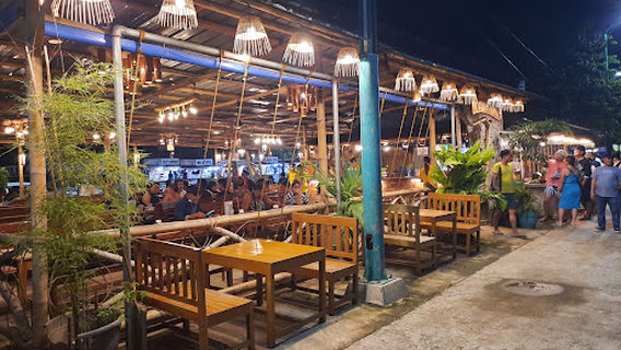 Baywalk Christmas Tree